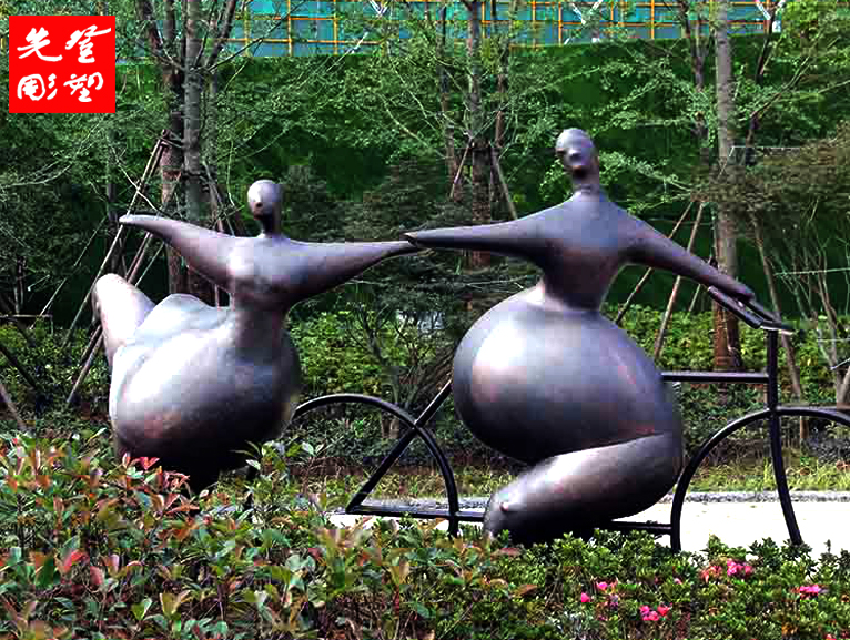 锻铜抽象人物雕塑  幸福一家人 抽象雕塑  锻铜加工厂